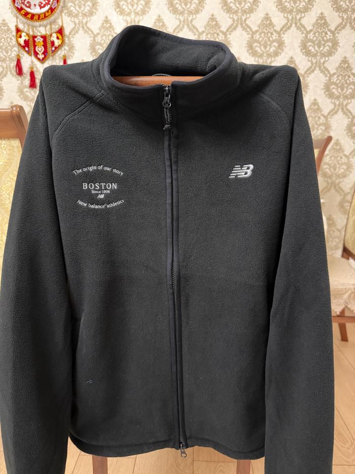 Флисовая толстовка New Balance
