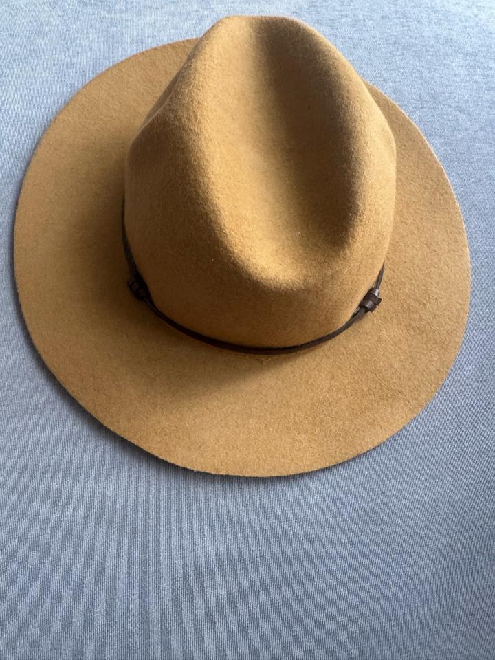 Шляпа Massimo Dutti