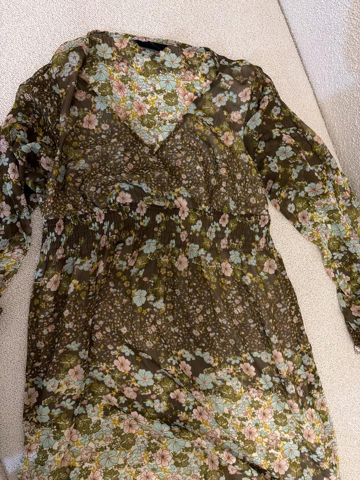 H&M Платье с цветочным принтом