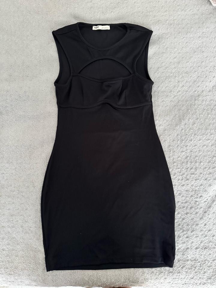 Pull & Bear Платье черное мини Pull&Bear