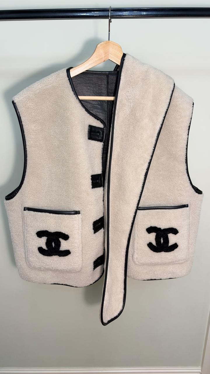 Жилет Chanel