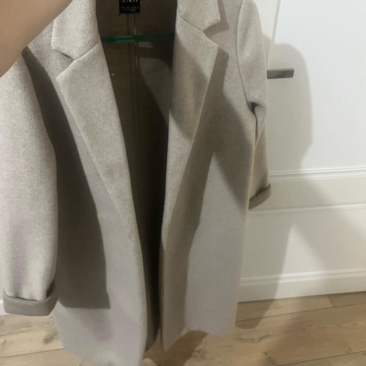 Пальто Zara