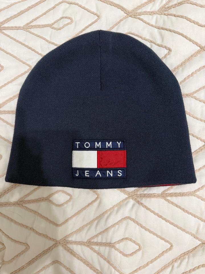 Двусторонняя шапка Tommy Jeans