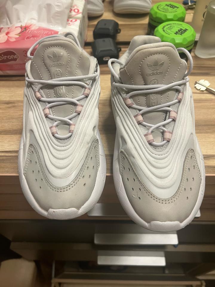 Кроссовки adidas