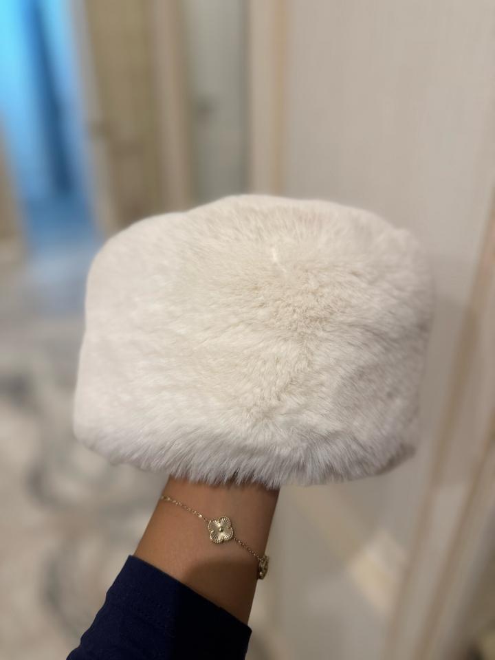 Меховая шапка