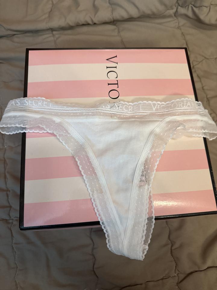 Victoria's Secret стринги