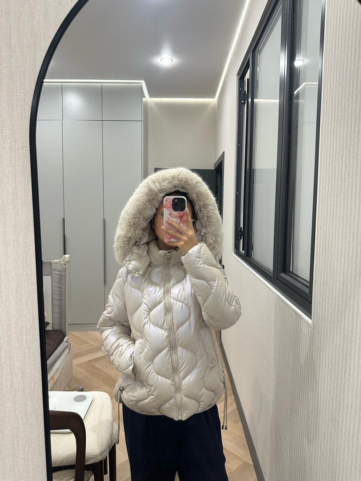 Пуховик с капюшоном