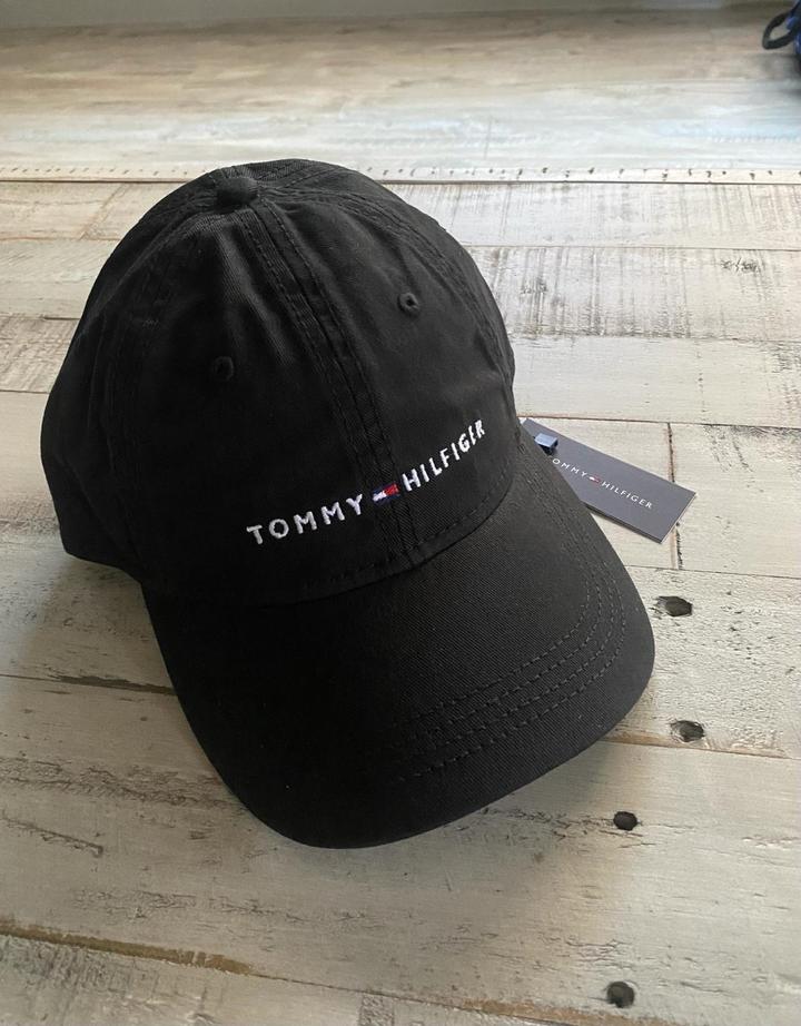 Бейсболка Tommy Hilfiger
