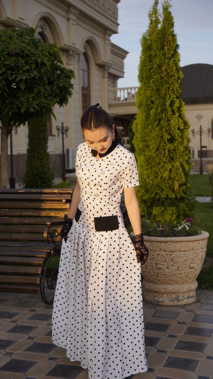Zara Белое платье с горошек