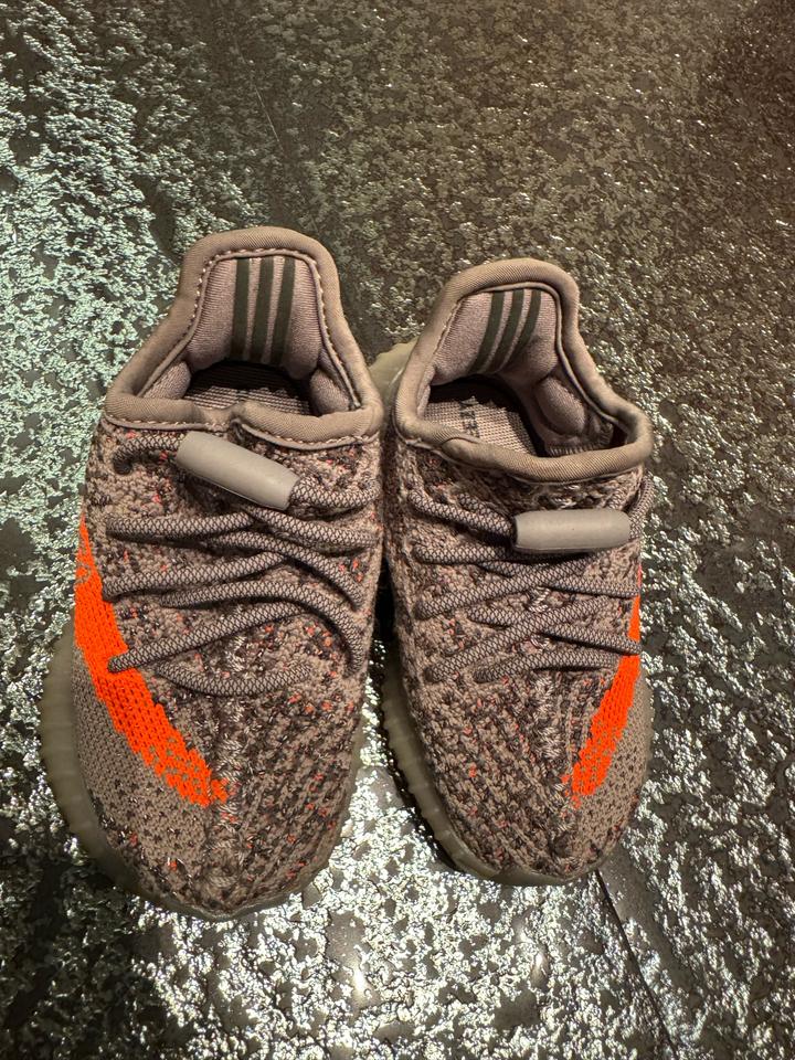 Кроссовки adidas Yeezy