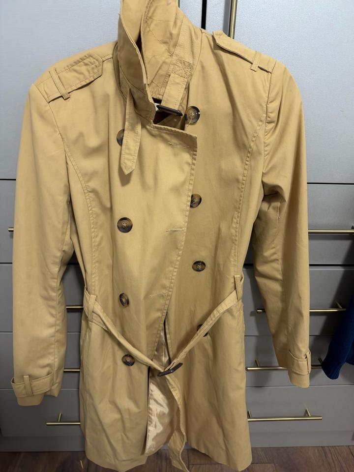 Тренч Stradivarius