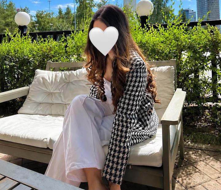 Твидовый пиджак в клетку от Zara