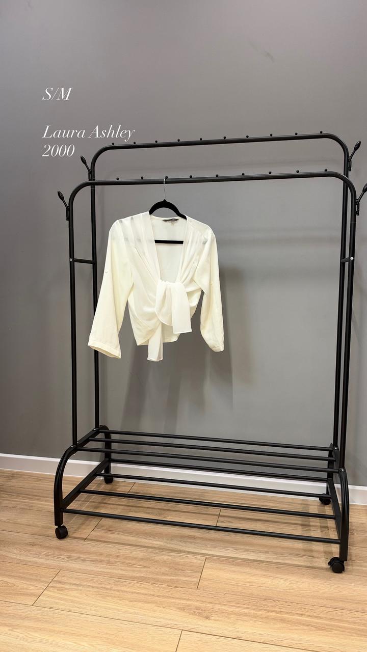 Блуза Laura Ashley