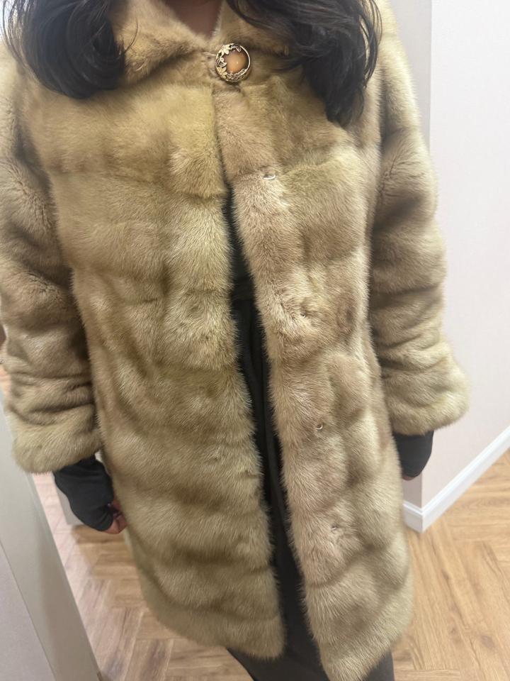 Шуба норковая с капюшоном