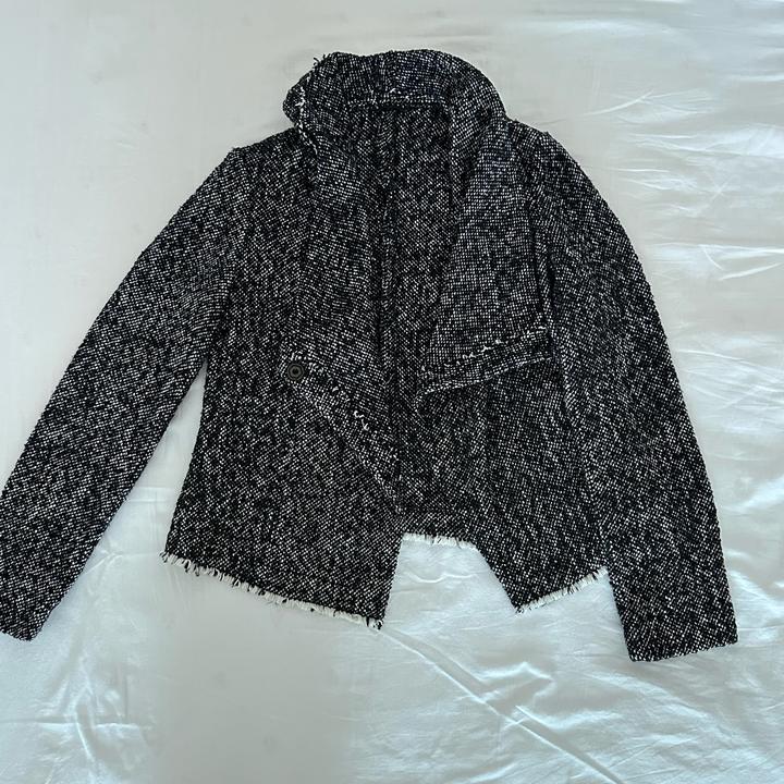 Твидовый жакет Sisley