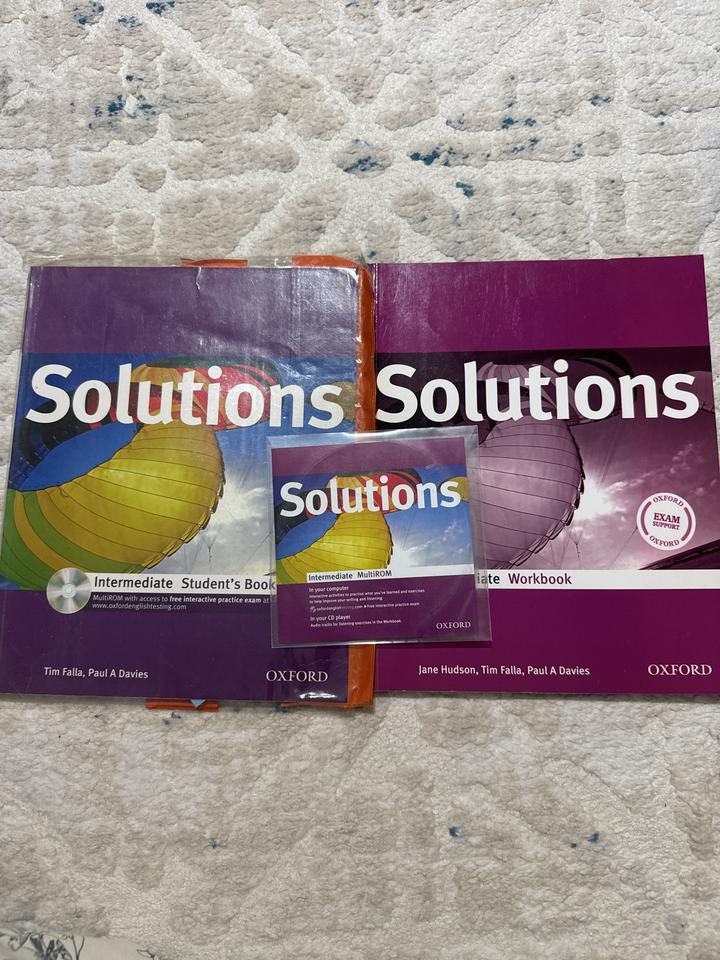 учебник английского языка Solutions Intermediate Student's Book от издательства