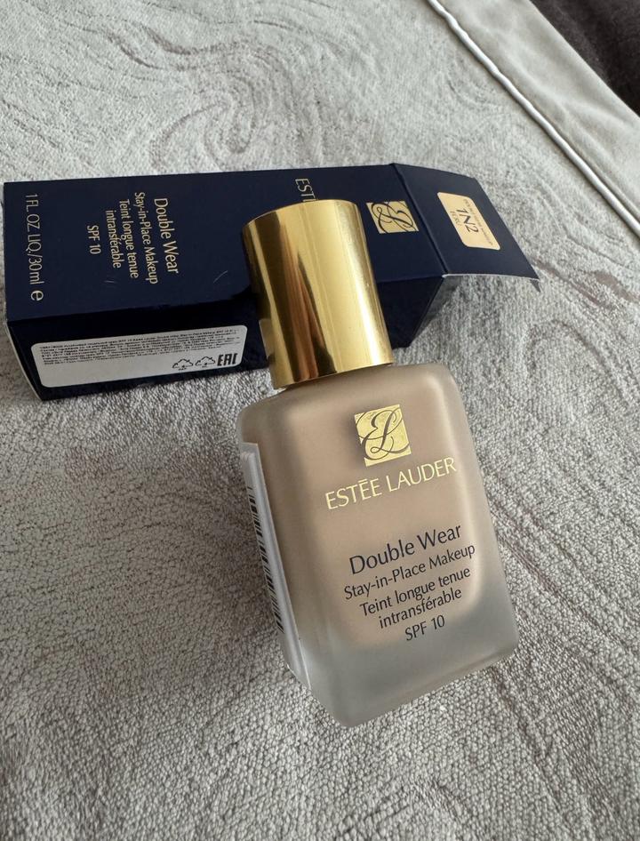 Estée Lauder Тональный крем Estee Lauder Double Wear 1N2