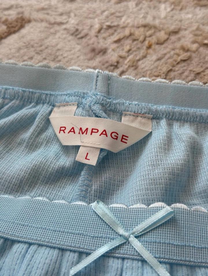 Домашние шорты Rampage