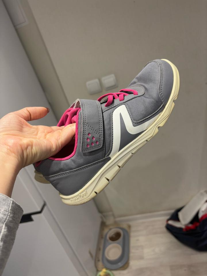 DECATHLON Кроссовки