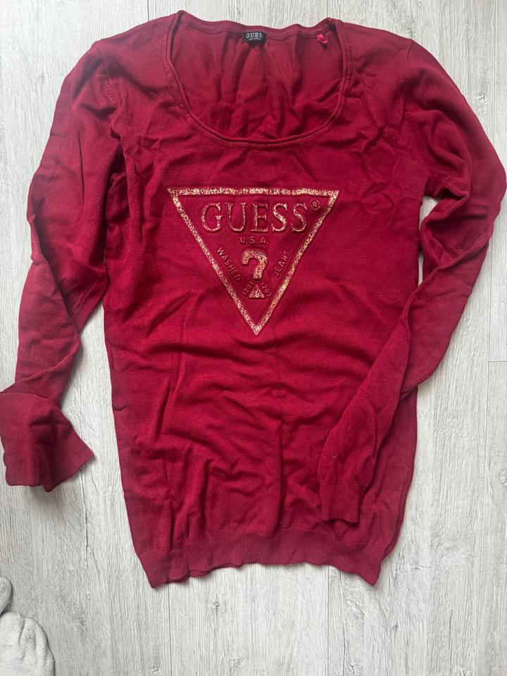 Джемпер GUESS