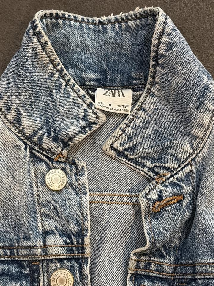 Джинсовая куртка ZARA