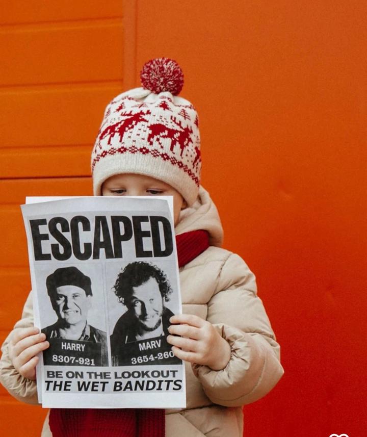 Home Alone “Один дома” Шапка Кевина.  Комплект: детская вязаная шапка и шарф
