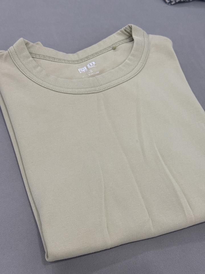 Футболка UNIQLO