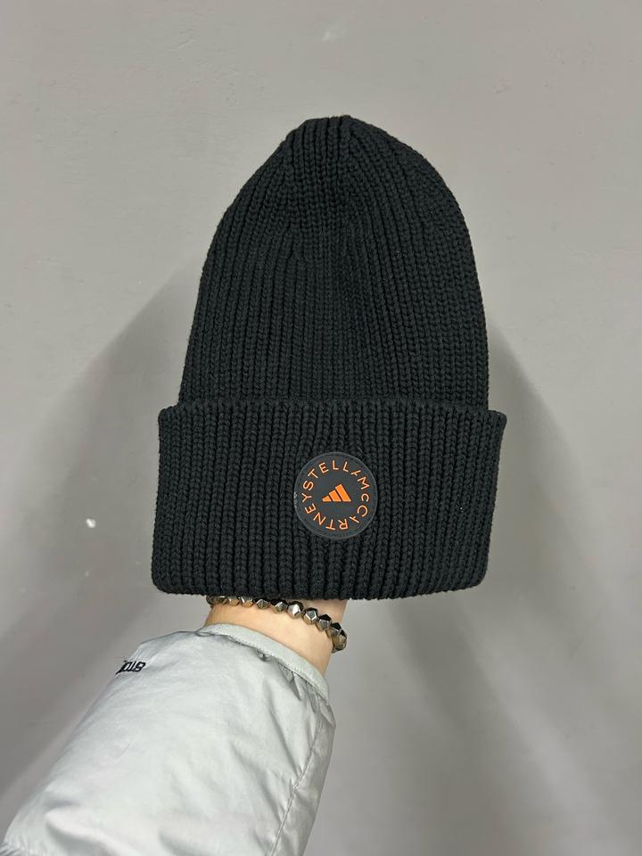 Шапка Adidas by Stella McCartney