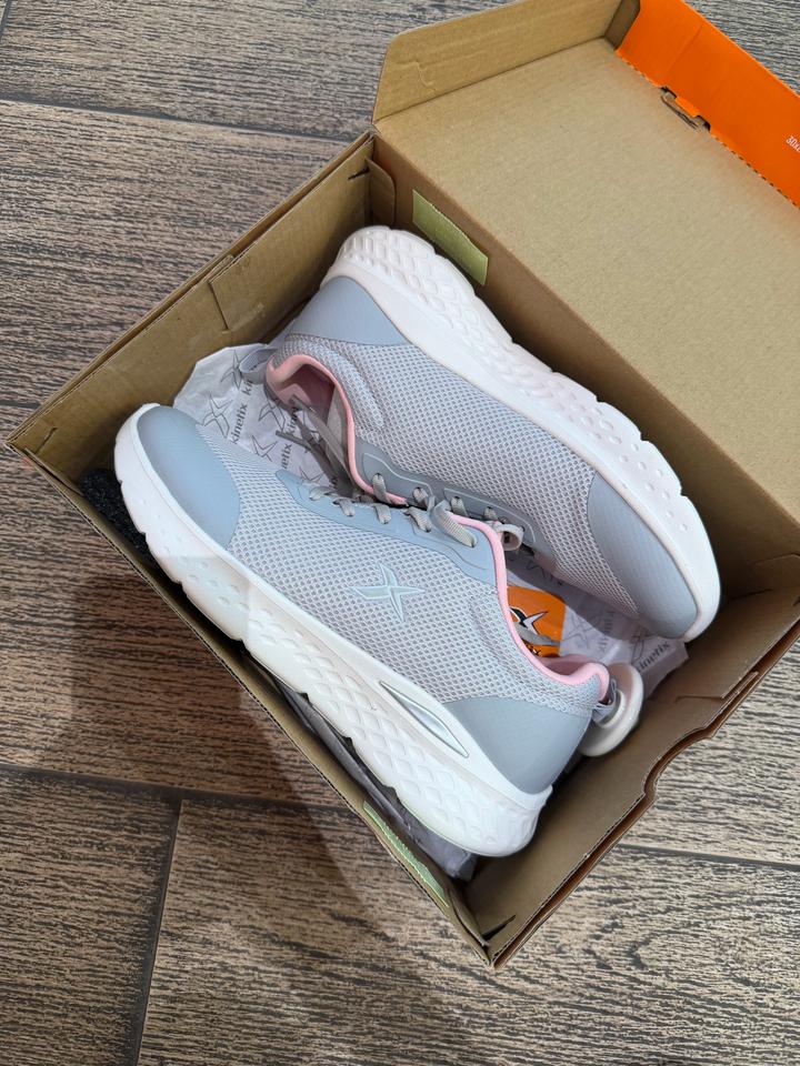 kinetix (38,39,40р) Кроссовки Kinetix
