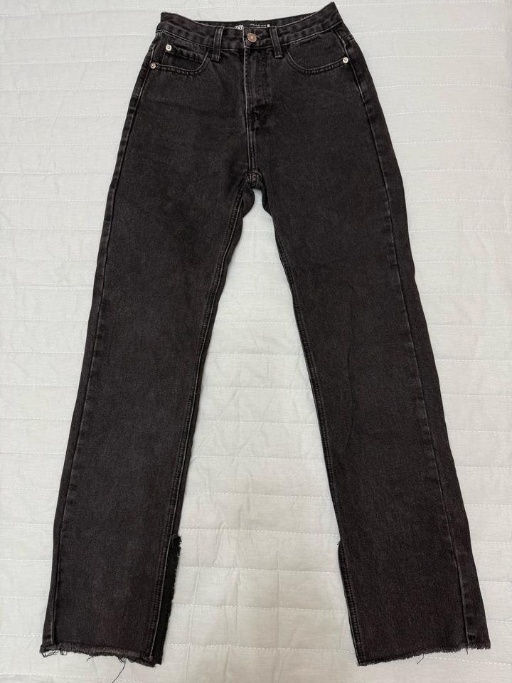 Джинсы Zara с разрезами