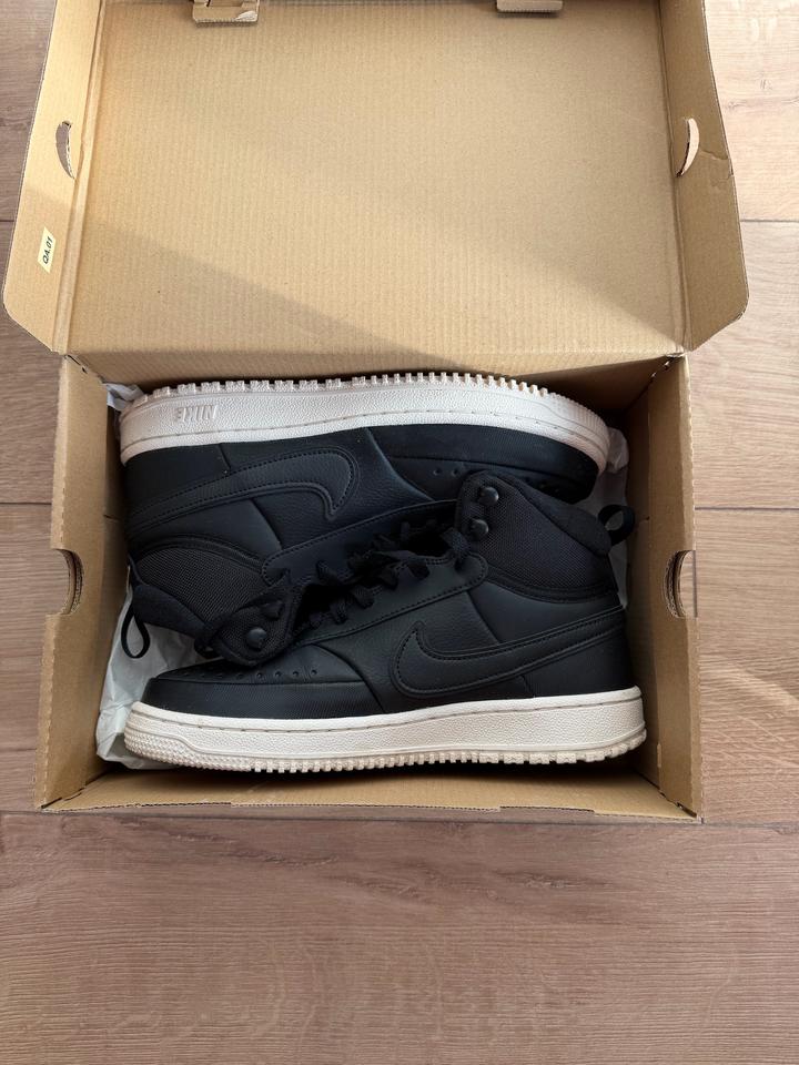 Nike кроссовки