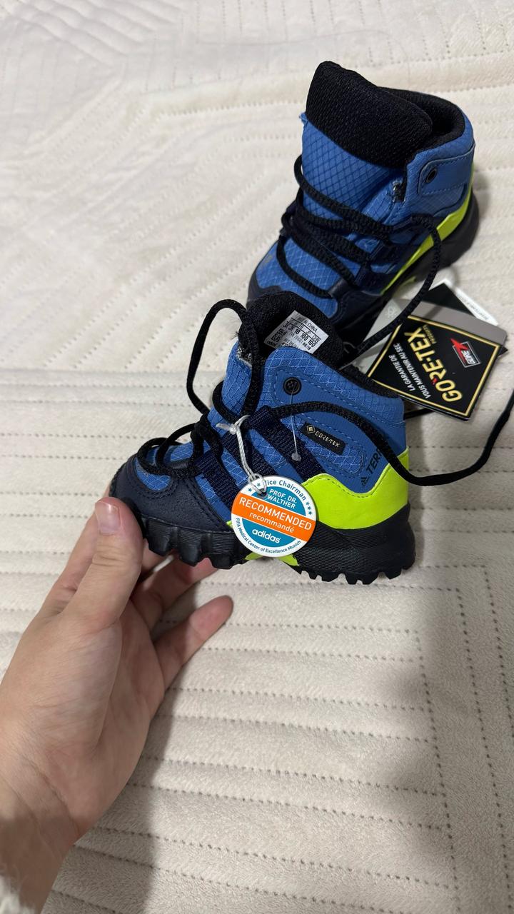 Детские кроссовки adidas Terrex