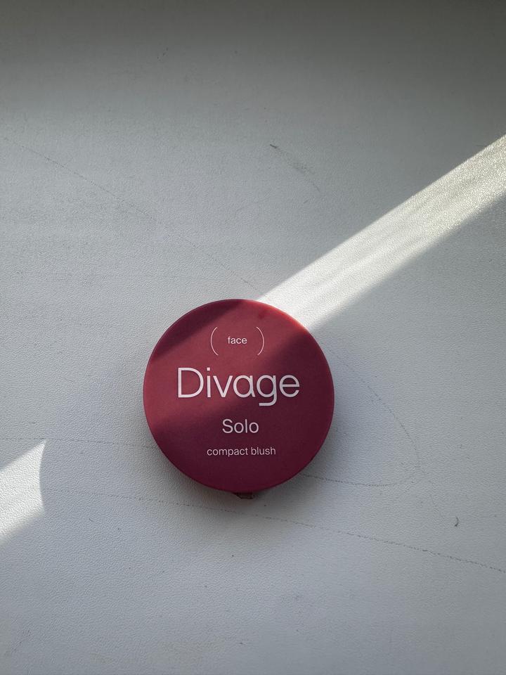 Компактные румяна Divage Solo, тон 04