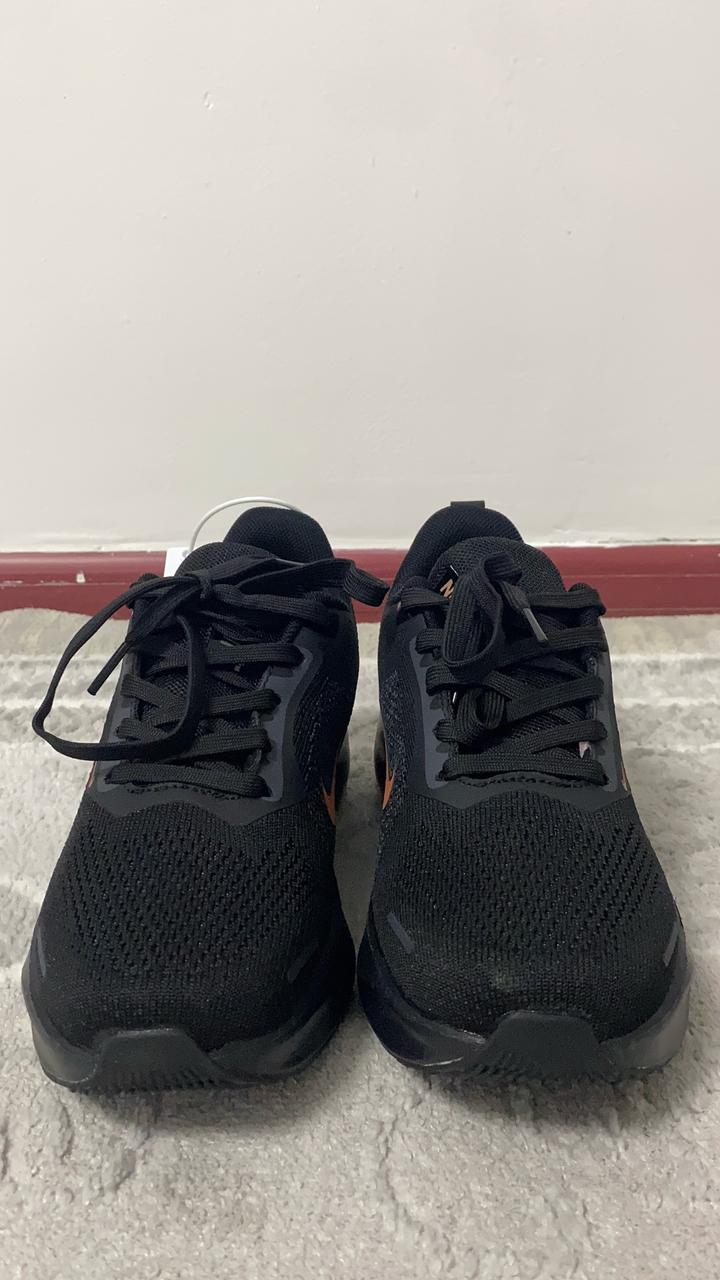 Кроссовки Nike