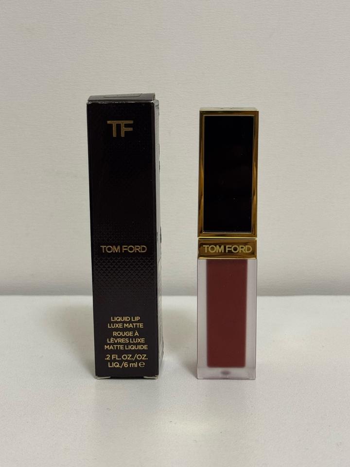 Жидкая матовая помада Tom Ford Liquid Lip Luxe Matte