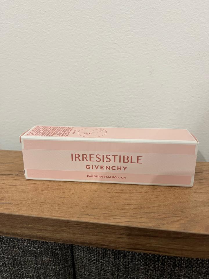 Парфюмерная вода Givenchy Irresistible roll-on