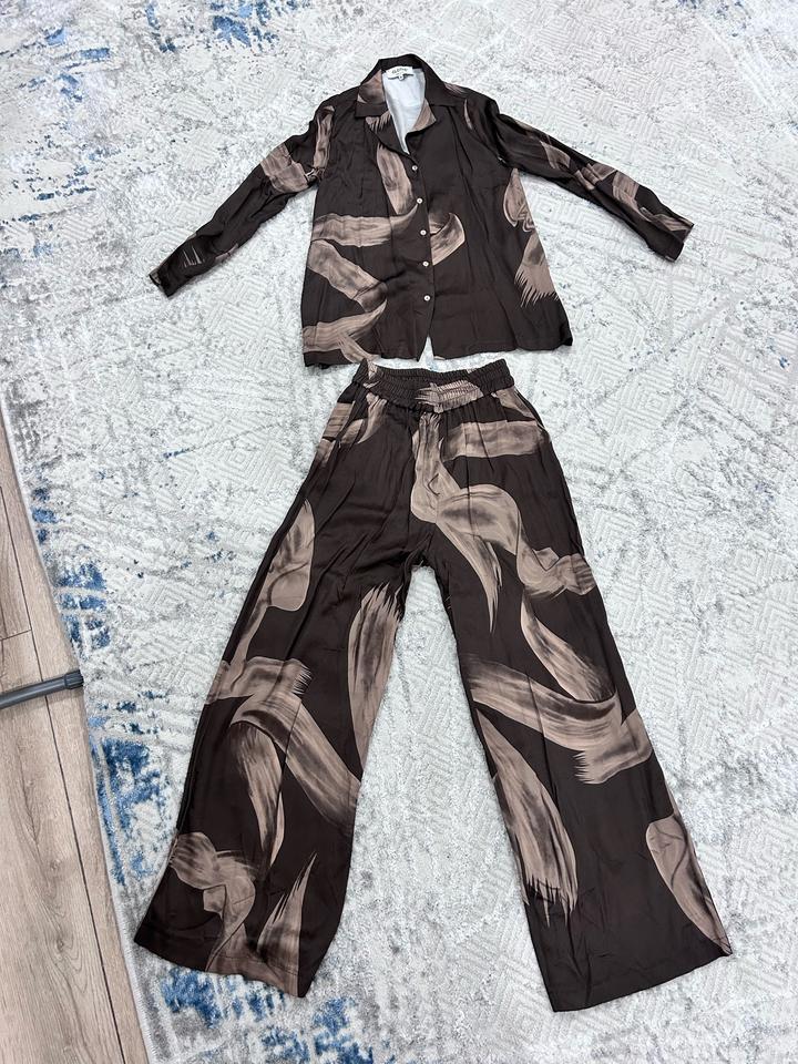 clothe Костюм
