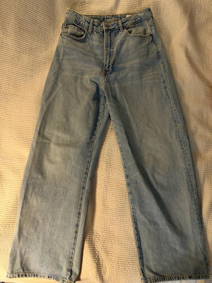 Джинсы голубые Zara