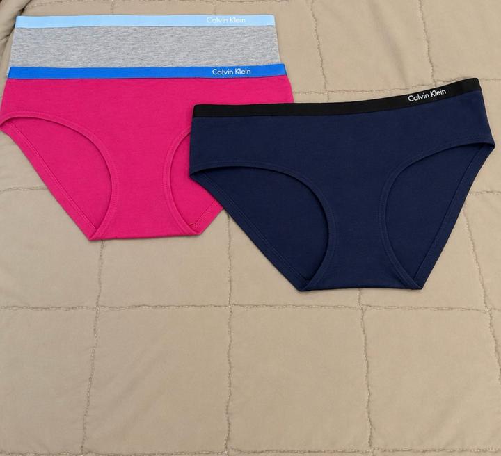 Трусы Calvin Klein