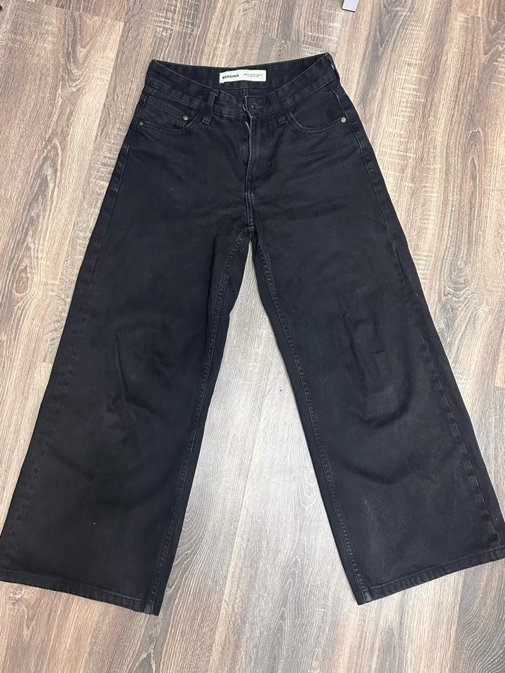 Джинсы Bershka wide leg черные