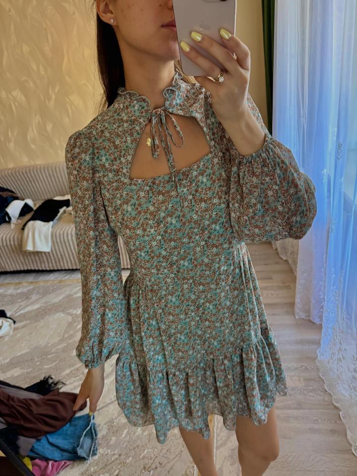 Платье в цветочек
