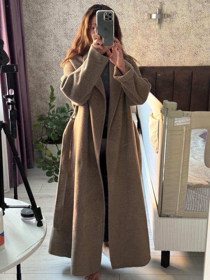 Пальто женское бежевое