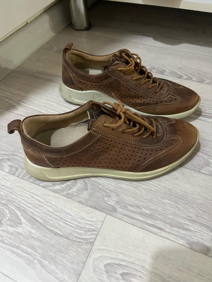 Кожаные кроссовки Ecco