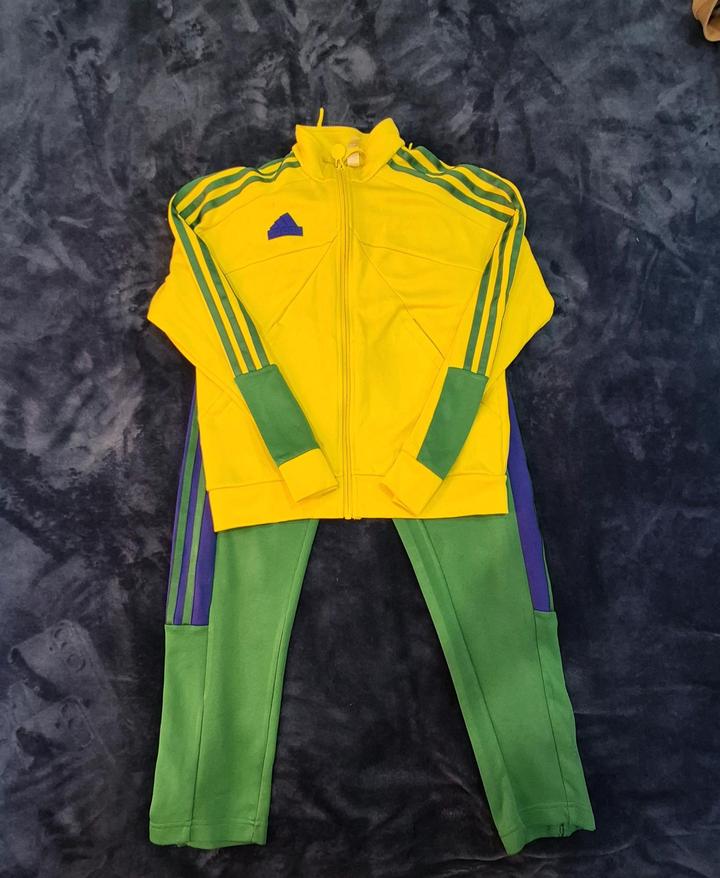 Adidas спортивный костюм