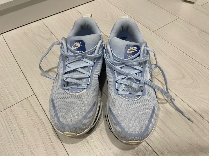 Кроссовки Nike Vomero 18