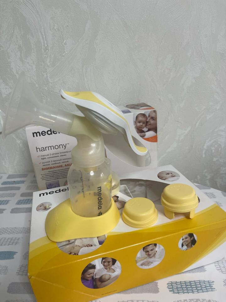 Молокоотсос Medela