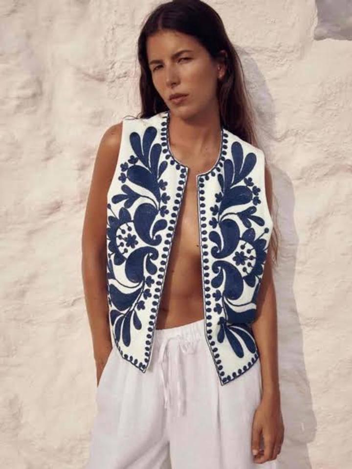 ZARA жилетка с вышивкой