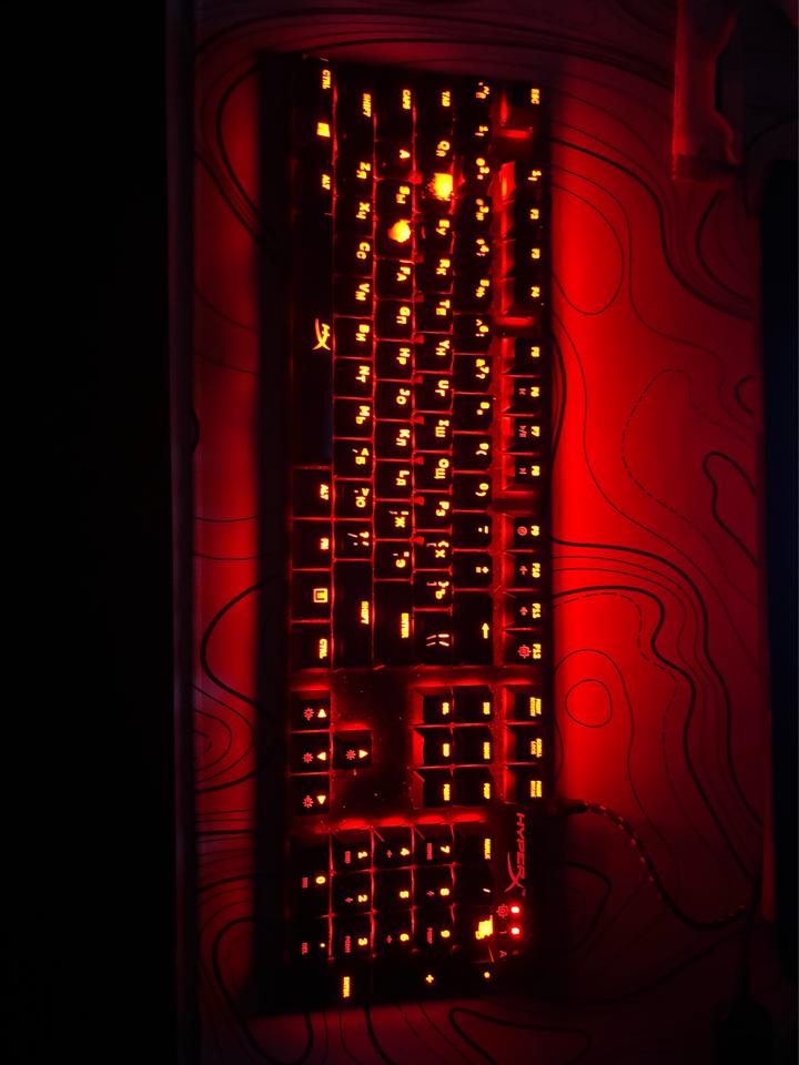 Игровая клавиатура HyperX