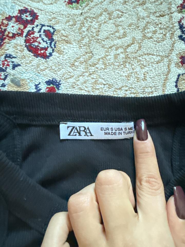 ZARA майка в рубчик