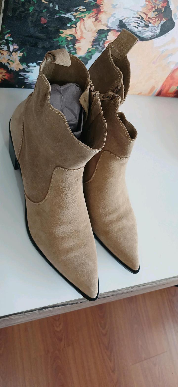Ботинки казаки Zara 40